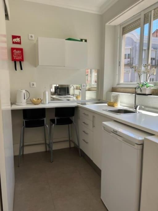 ליסבון Romantic And Bright Studio Apartment In Arroios - Ssl 2B מראה חיצוני תמונה